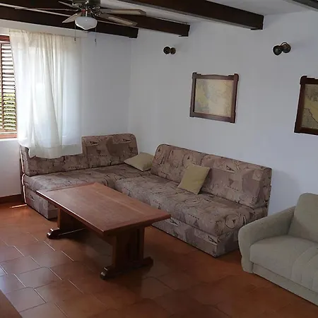 Apartment- Tina *